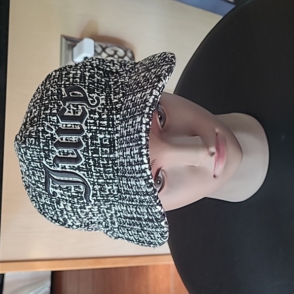 Juicy Couture Cap - Picture 1 of 8